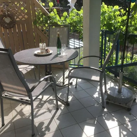 Loretta Apartment *